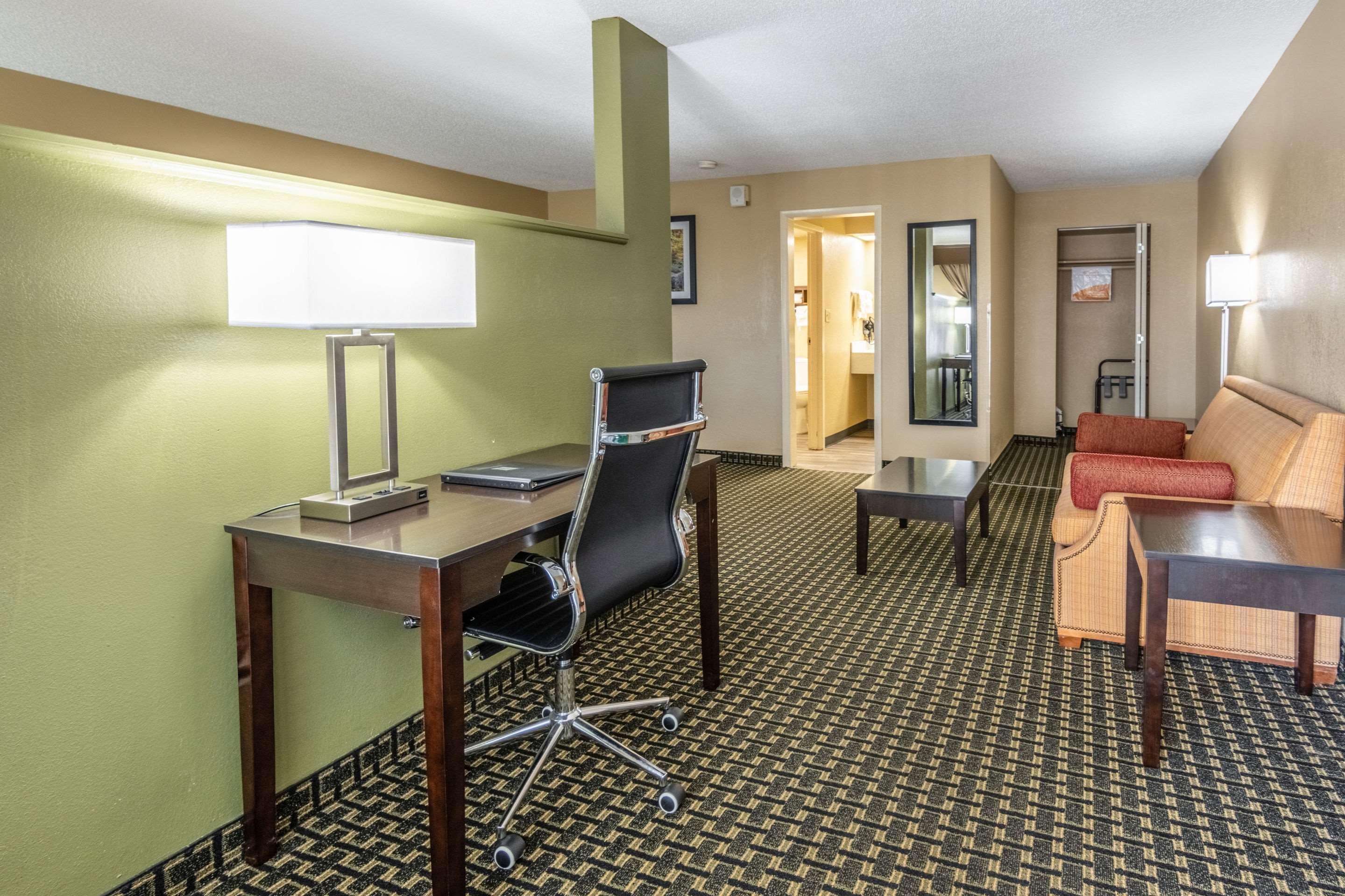 Quality Inn Perry - National Fairgrounds Area Exterior photo