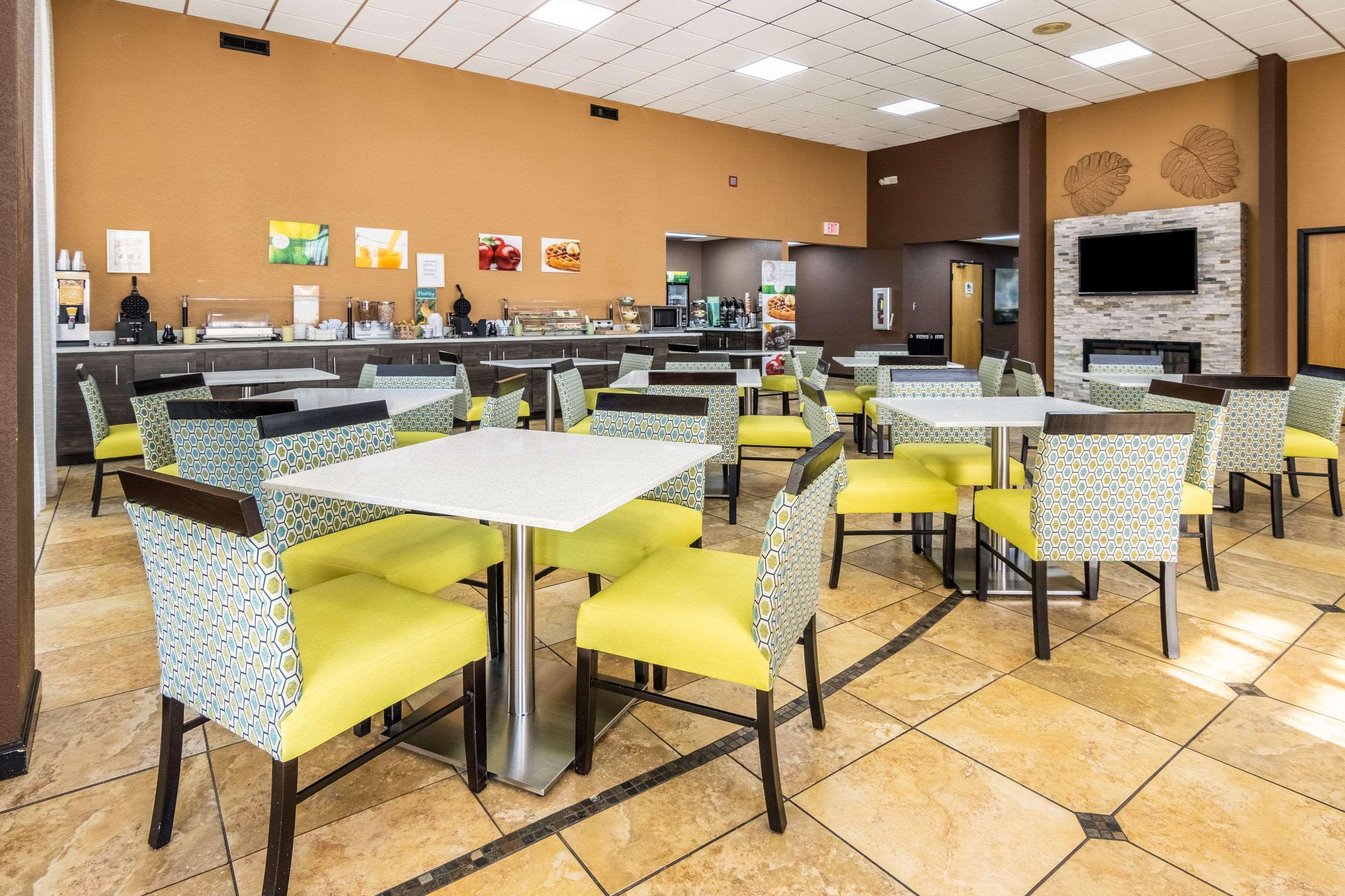 Quality Inn Perry - National Fairgrounds Area Exterior photo